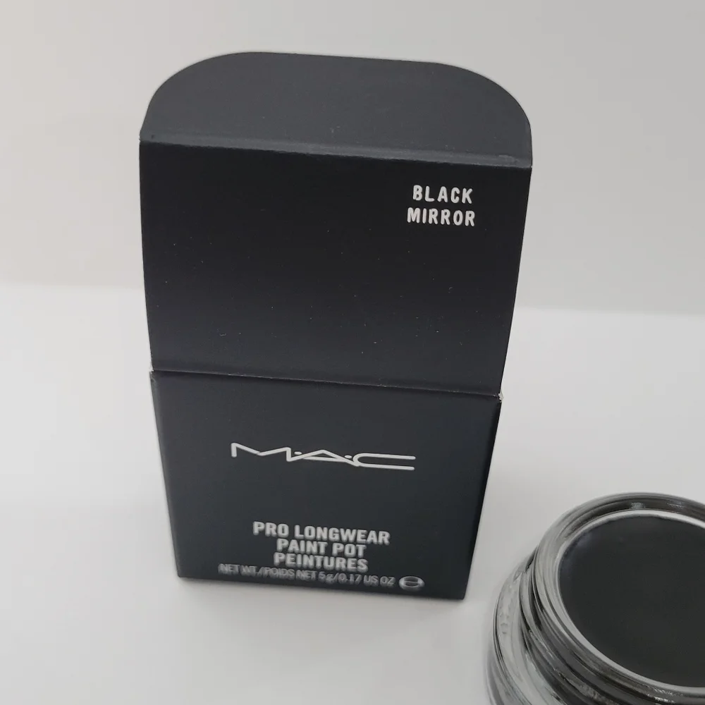 MAC Paint Pot *BLACK MIRROR* / .17 oz / New in box
